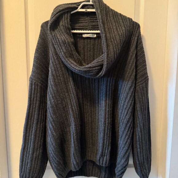 Oak and Fort off-the-shoulder oversized sweater - Picture 4 of 6